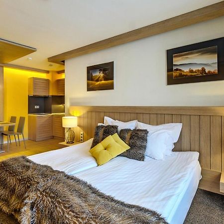 Amira Boutique Hotel Bansko Luaran gambar A bedroom in a hotel