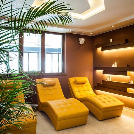 Amira Boutique Hotel Bansko Luaran gambar A relaxation room at a spa
