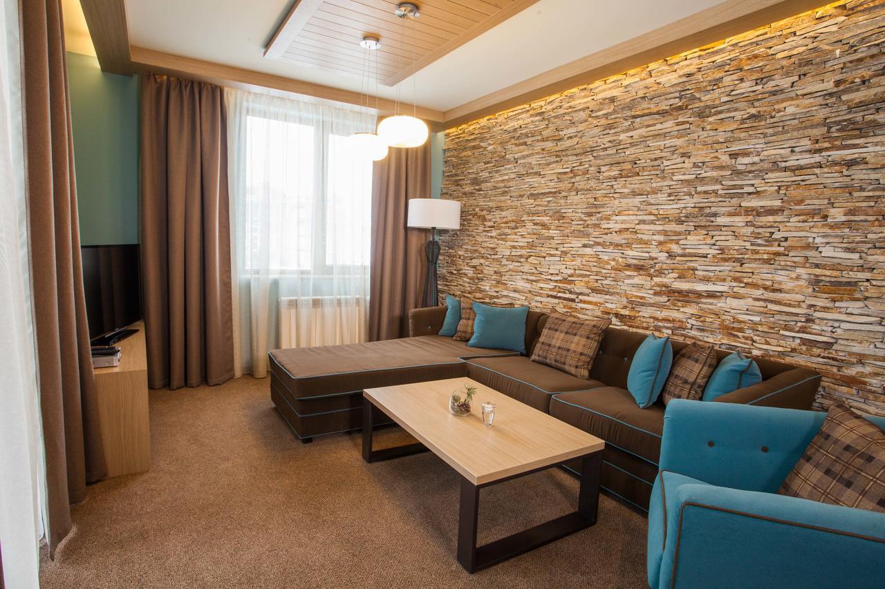 Amira Boutique Hotel Bansko Luaran gambar A living room in a hotel