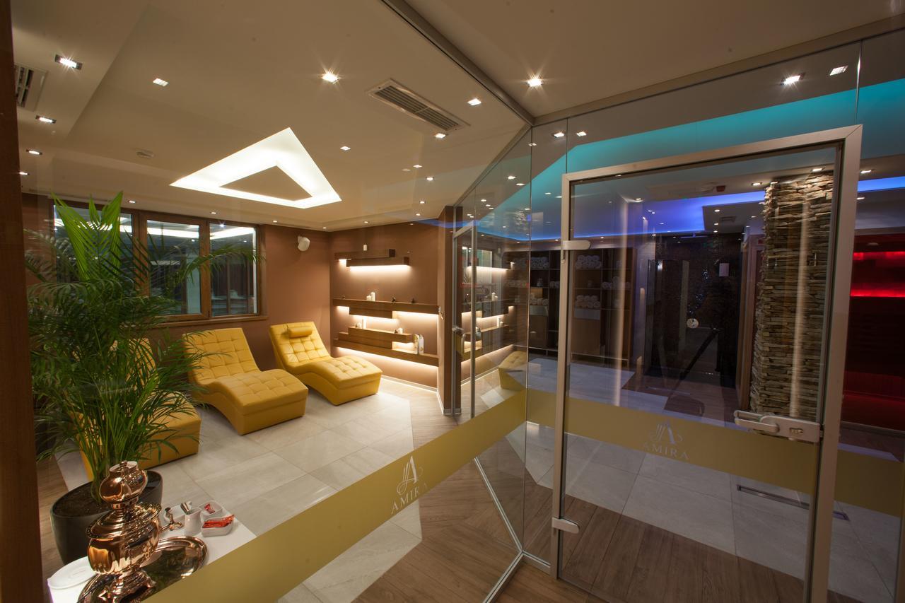 Amira Boutique Hotel Bansko Luaran gambar The interior of a modern day onsen