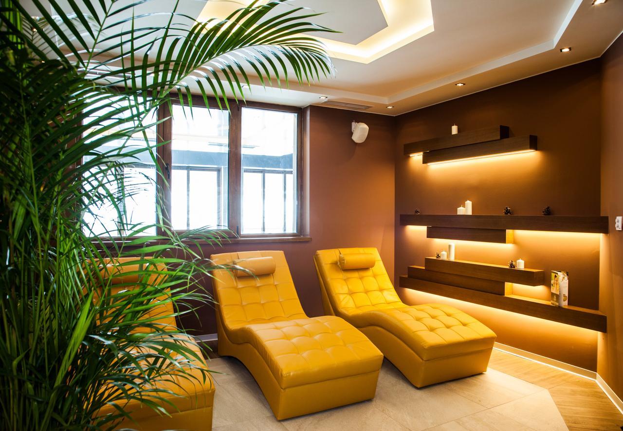 Amira Boutique Hotel Bansko Luaran gambar A relaxation room at a spa