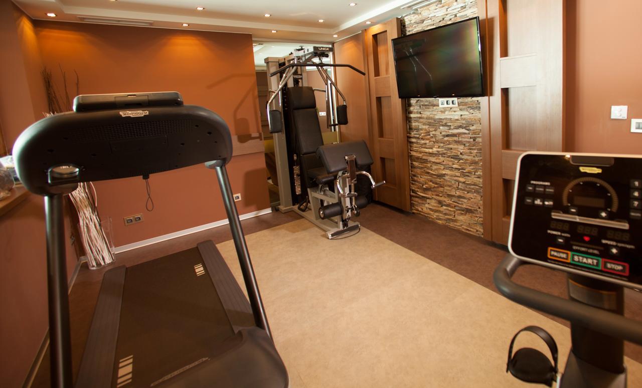 Amira Boutique Hotel Bansko Luaran gambar A home gym