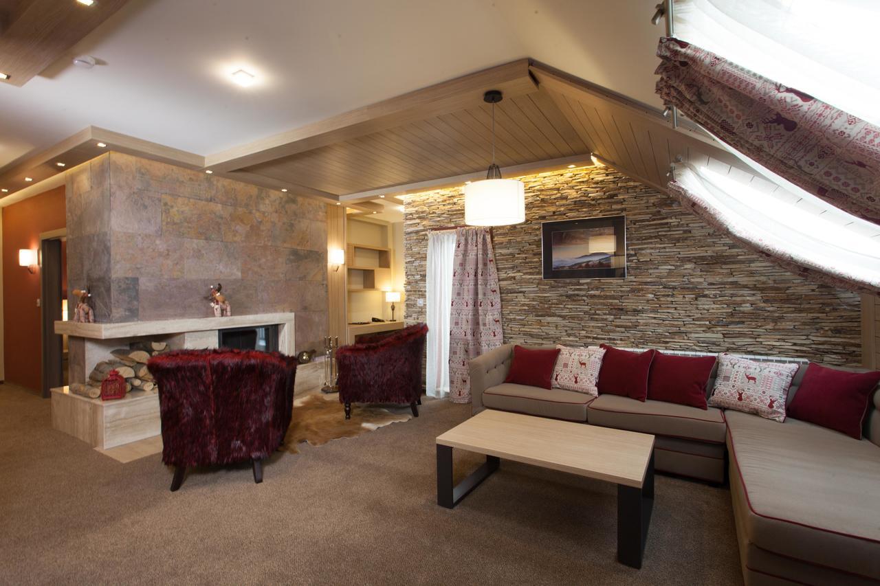 Amira Boutique Hotel Bansko Luaran gambar Interior of a suite at the hotel