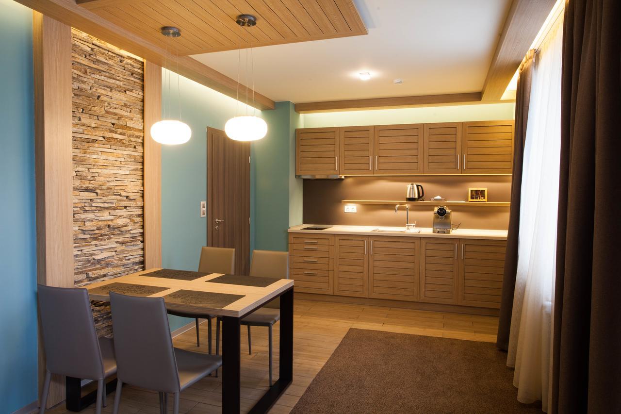 Amira Boutique Hotel Bansko Luaran gambar A modern kitchen
